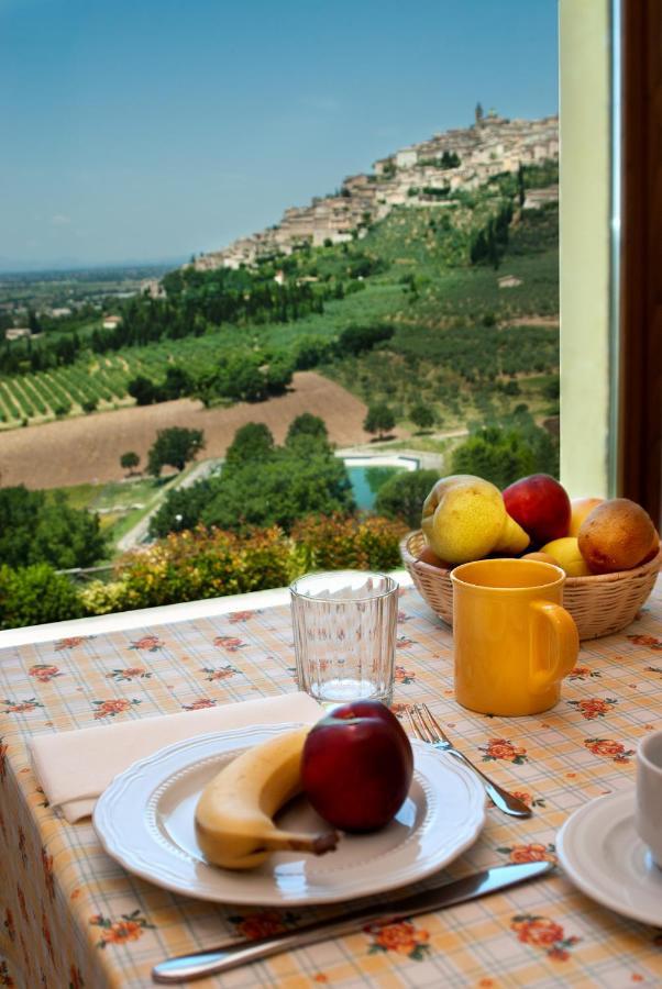 Agriturismo Fiordaliso Trevi Exterior foto